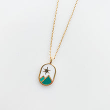 Load image into Gallery viewer, oval mountain range necklace