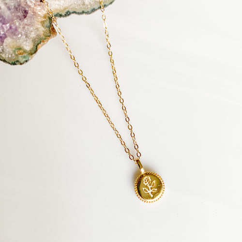 coming up roses necklace